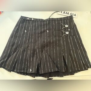 I.AM.GIA black pleated mini skirt